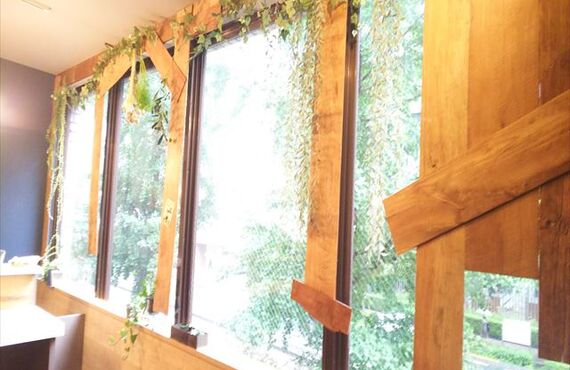 護国寺のおしゃれなお店ではお一人様向けのカウンター席も設けております